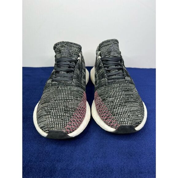 Adidas Pureboost. Women Size 7 - Picture 4 of 9